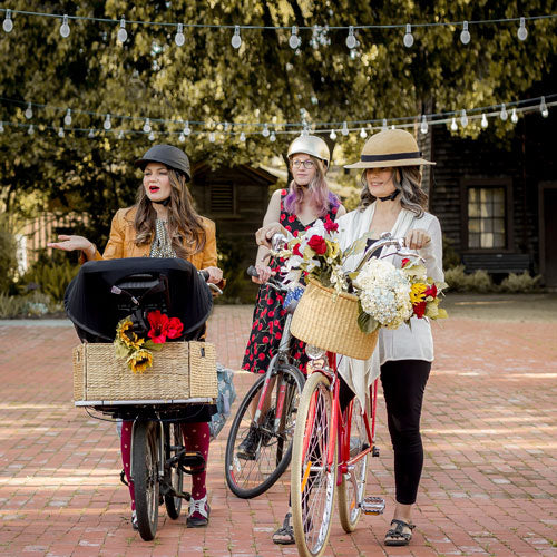 10 Shockingly Chic Bicycle Helmets