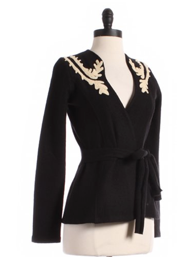 Do you like great deals on awesome second-hand clothes? Check out Twice & get the discount