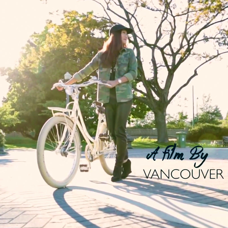 Cycle Chic Saturday - Cora in Vancouver